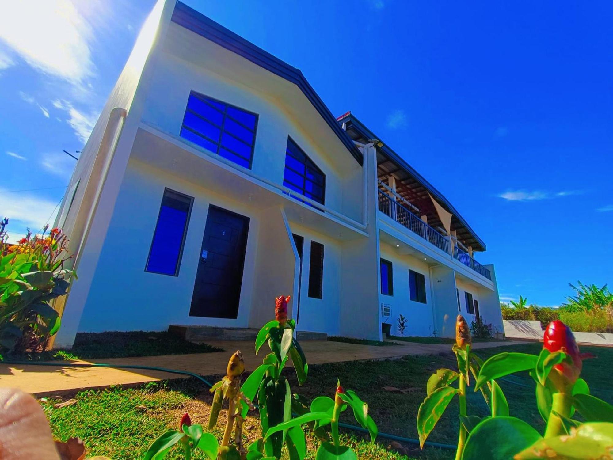 Concetta Tourist Inn Manolo Fortich Exterior foto